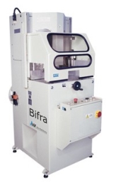 Bifra saw for cutting profiles and cutting out V